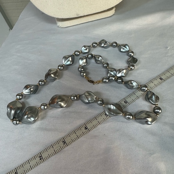 Three vintage smush bead necklace - Picture 8 of 9